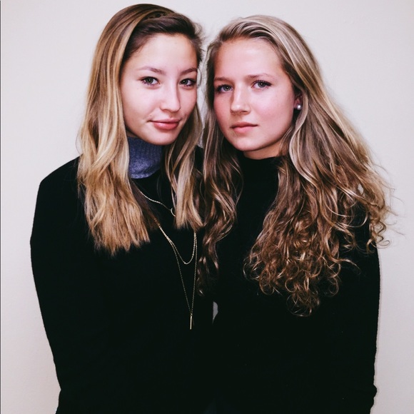 Black and grey cashmere turtleneck - Picture 2 of 4